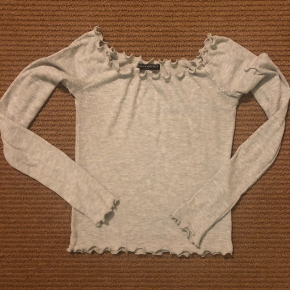 Brandy Melville grey off the shoulders top - Picture 3 of 4